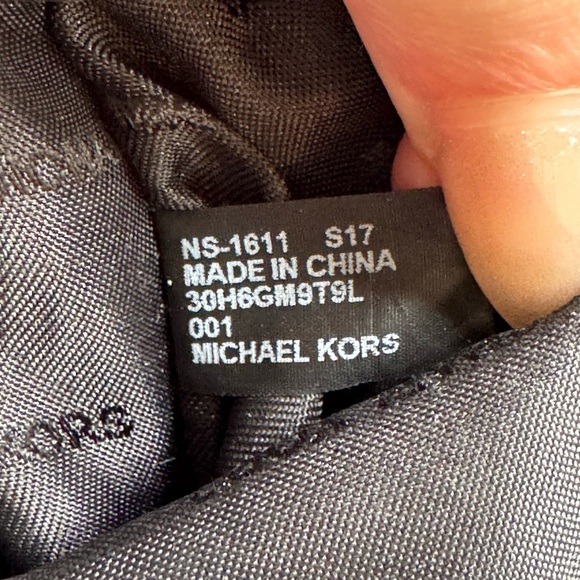 Michael Kors Mercer Medium Top Zip Multifunction Tote - Black Pebbled Leather - Picture 9 of 15